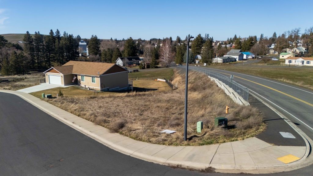 West Park Street home site in Palouse